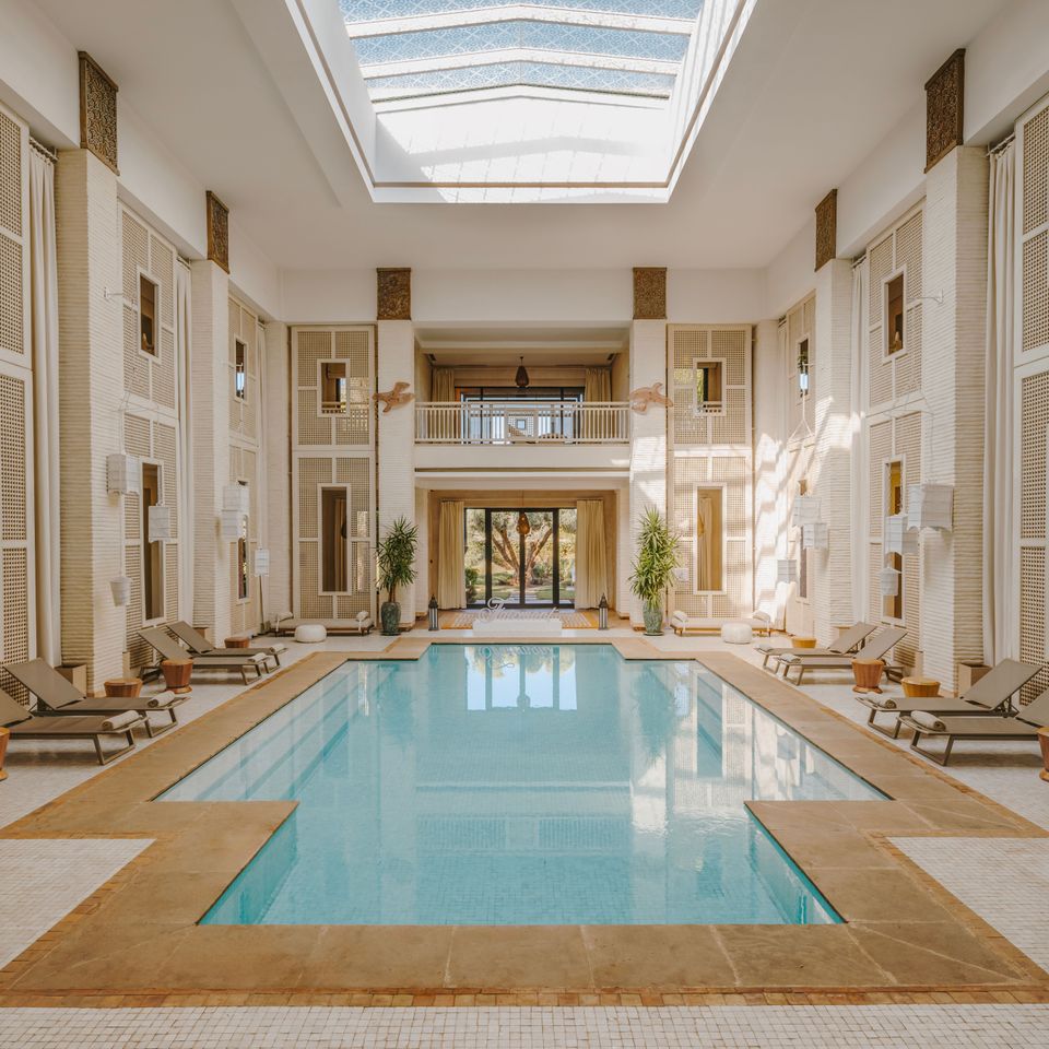 Fairmont Spa Marrakech : des offres bien-être et des séances d'Aqua Dynamique à découvrir cet été